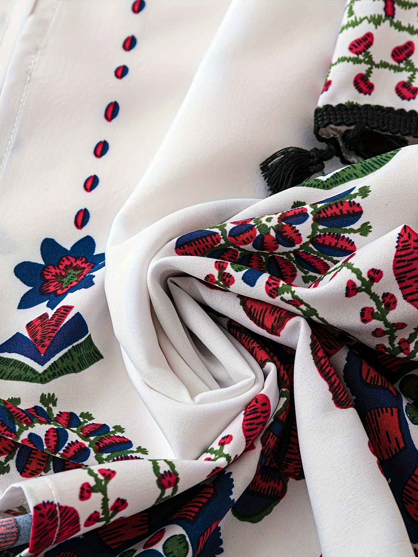 Ayollar uchun zamonaviy gullar bilan bezatilgan to'qima, yengsiz, cho'zilmaydigan polyester, ochiq old qismi bilan, bahor/yaz uchun mukammal.