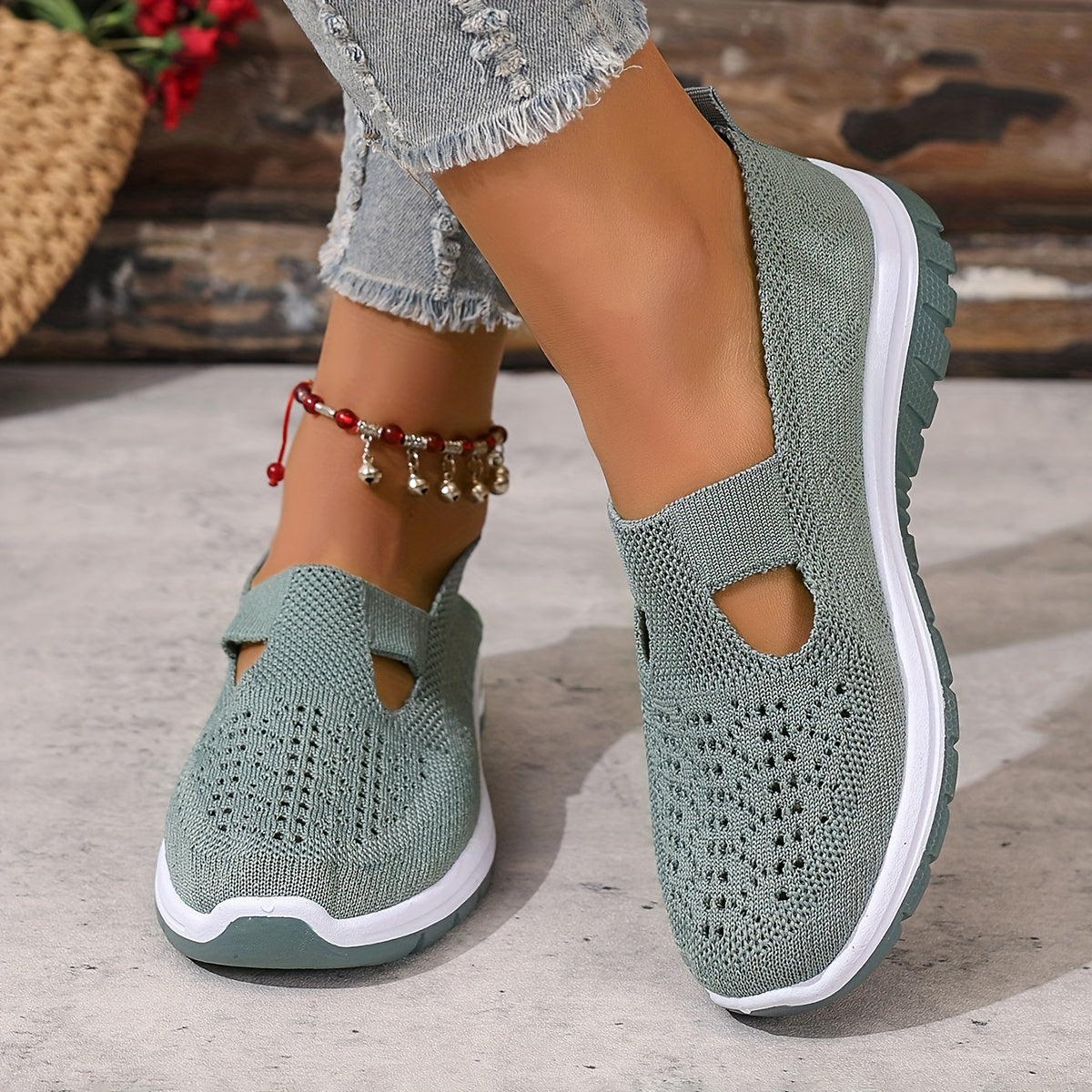 Women's Light-Colored Casual Sneakers Summer Beach Vacation Shoes