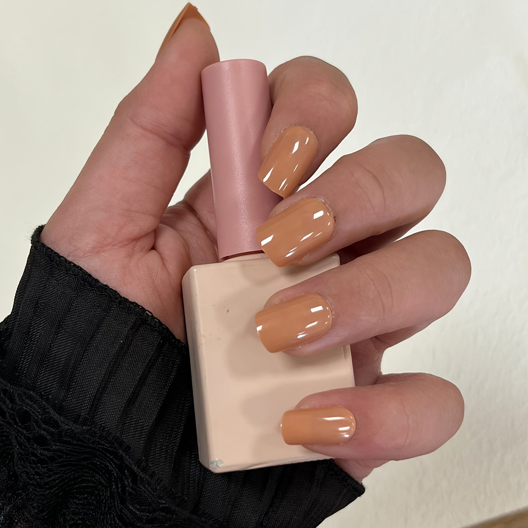 Juego de 24 piezas de uñas cortas cuadradas para mujer en colores sólidos con purpurina