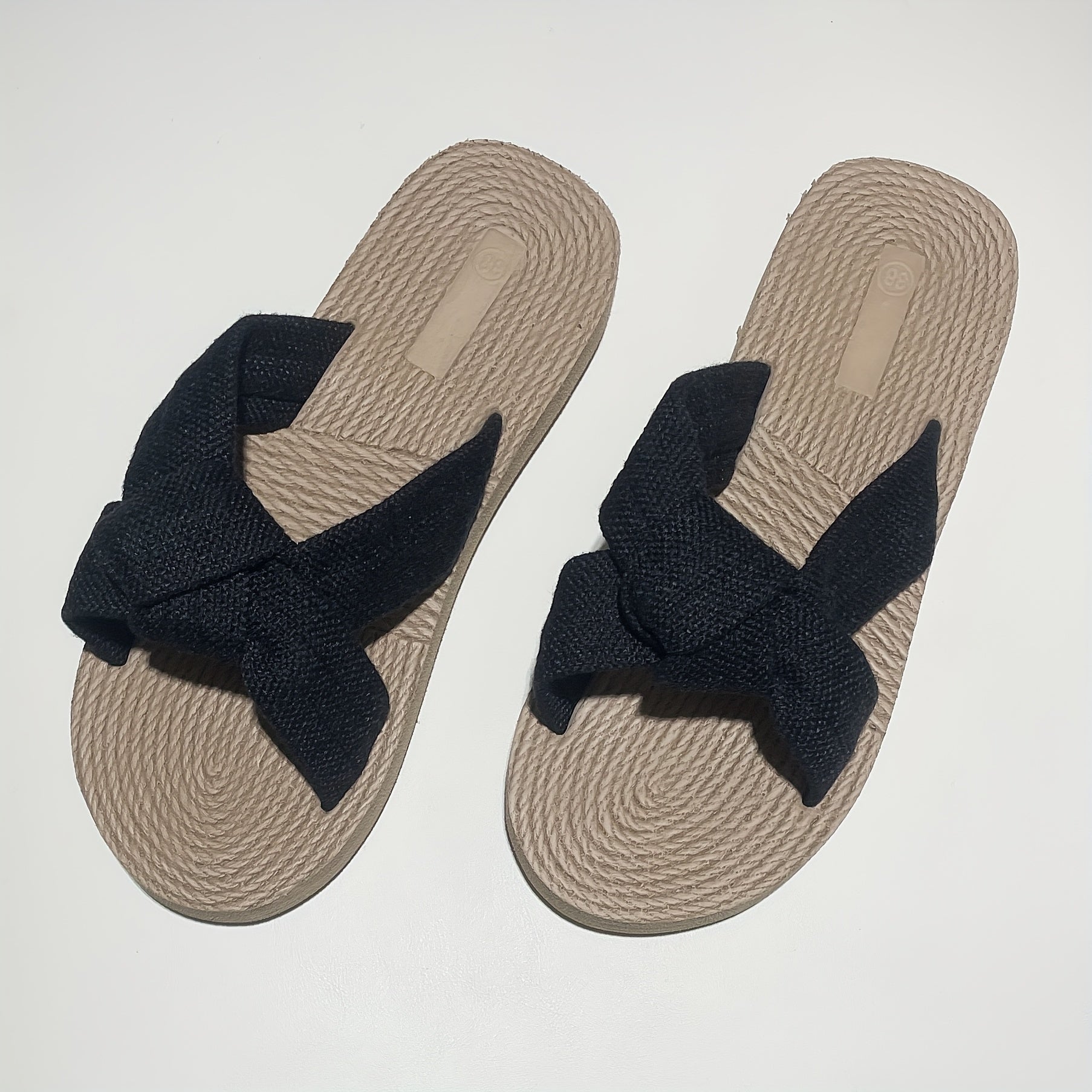 Ayollar uchun bej bohemiya sandallari tekis ochiq barmoqli kundalik poyabzal