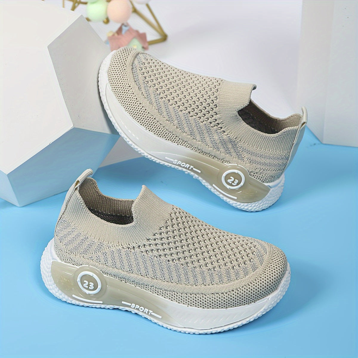 Bolalar uchun Geometrik Bo'sh Naqshli Havo O'tkazuvchi To'qilgan Matodan Yasalgan Slip-On Krossovkalar - O'g'il va Qizlar uchun Tasodifiy Sport Poyabzallari - Bahor/Kuz Kiymishlari
