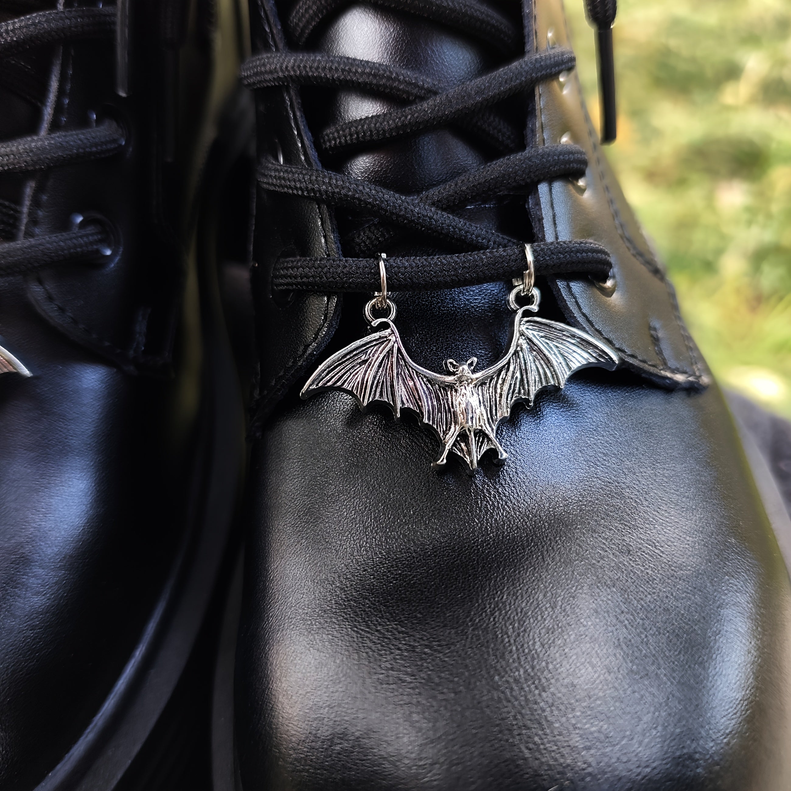 2Pcs Gothic Punk Bat Shoe Charms Zinc Alloy Removable Accessories for Boots