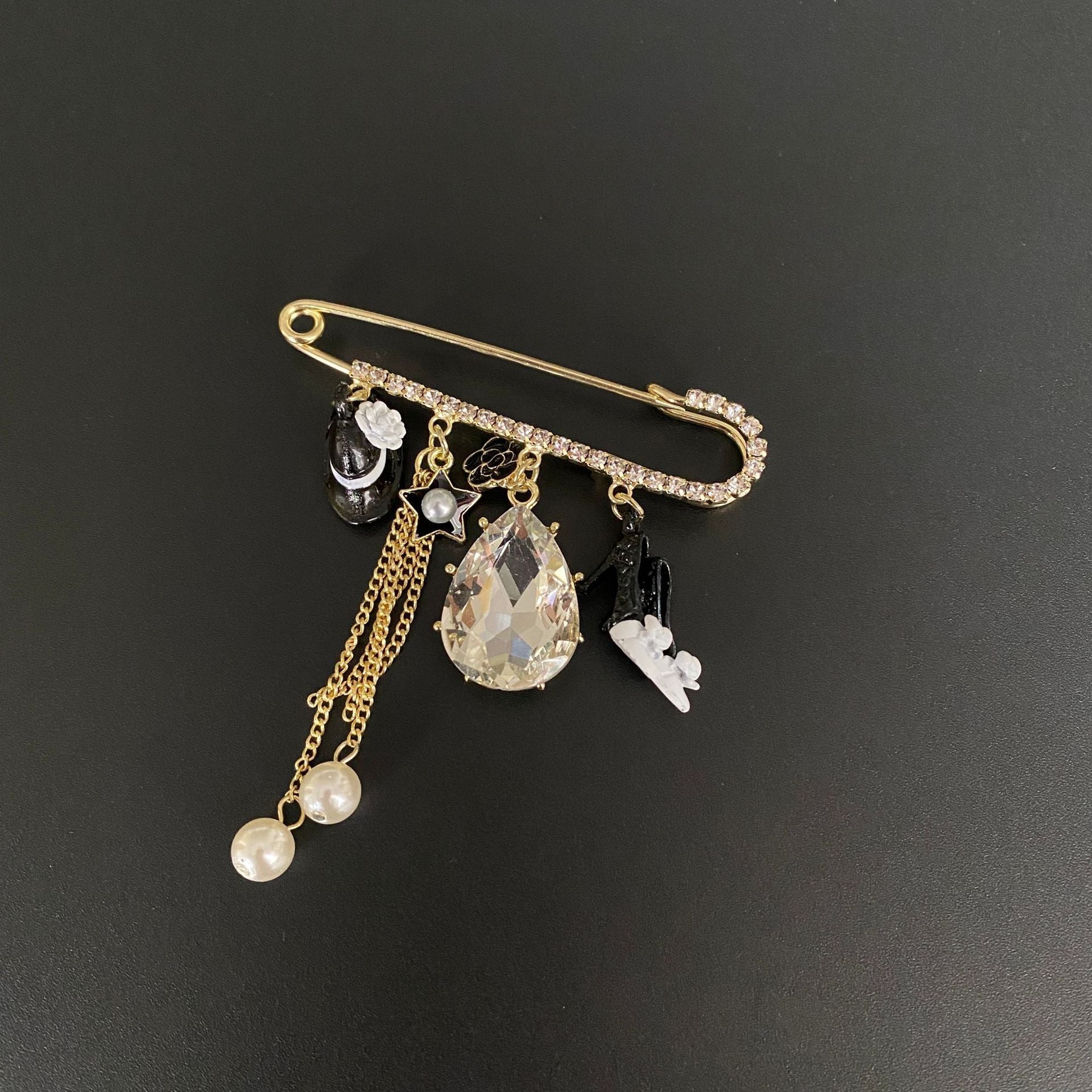 Elegant Rhinestone Tassel Brooch Pin Enamel Flower Corsage for Formal and Casual Wear