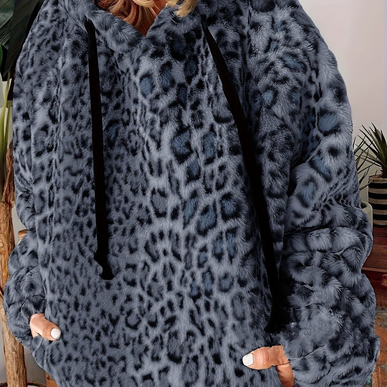 Sudadera con capucha peluda de estampado de leopardo para tallas grandes para mujer, sudadera casual de otoño e invierno