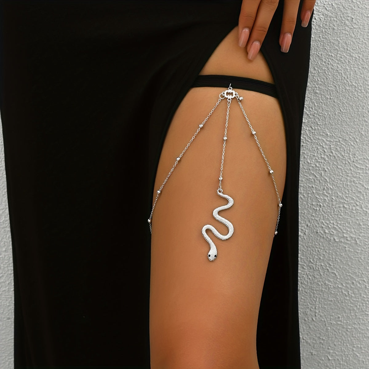 Cadena de cuerpo de playa para mujer con colgante de serpiente y cadena de muslo para moda de verano
