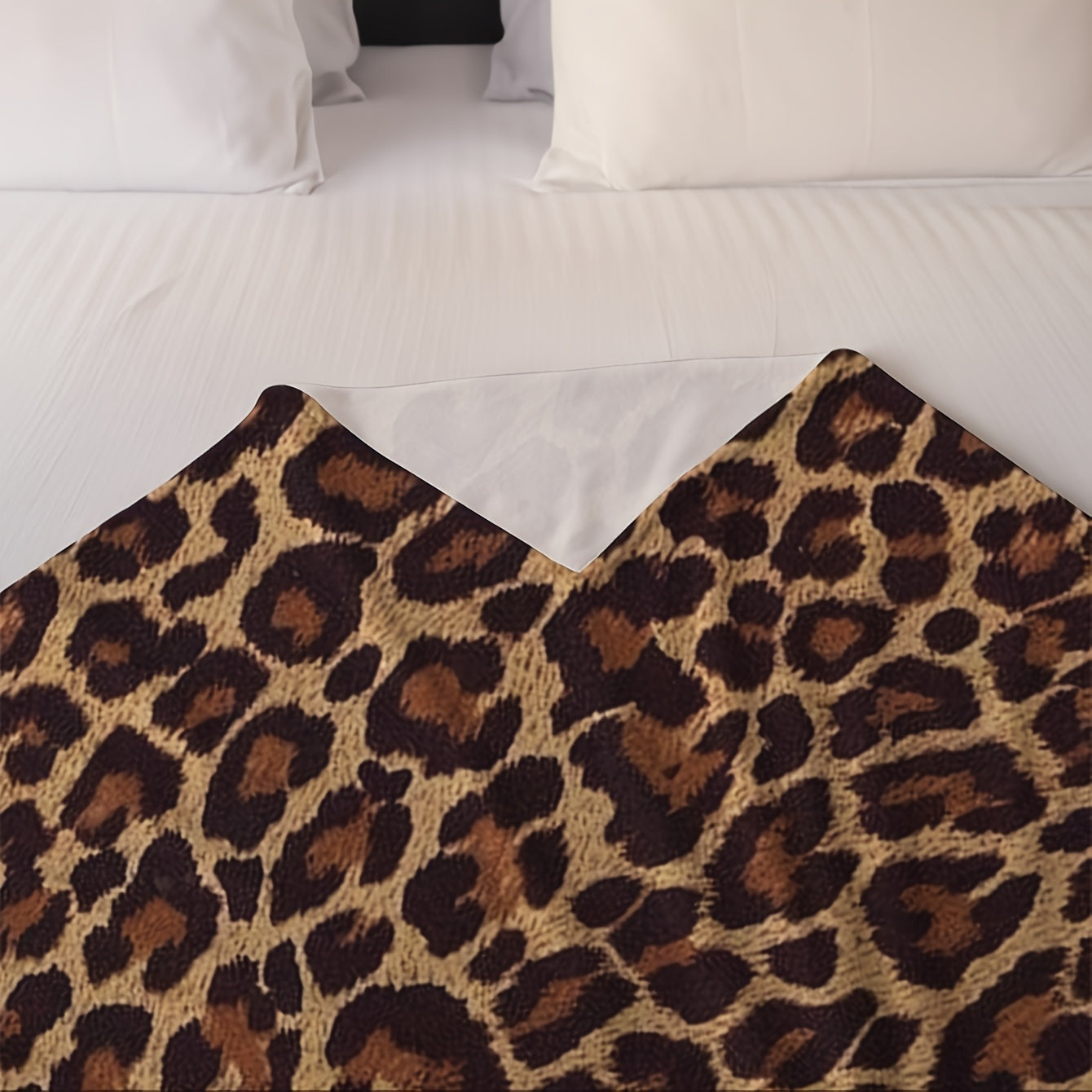 Leopard Print Coral Fleece Blanket Soft Warm All-Season Throw for Sofa Bed Camping