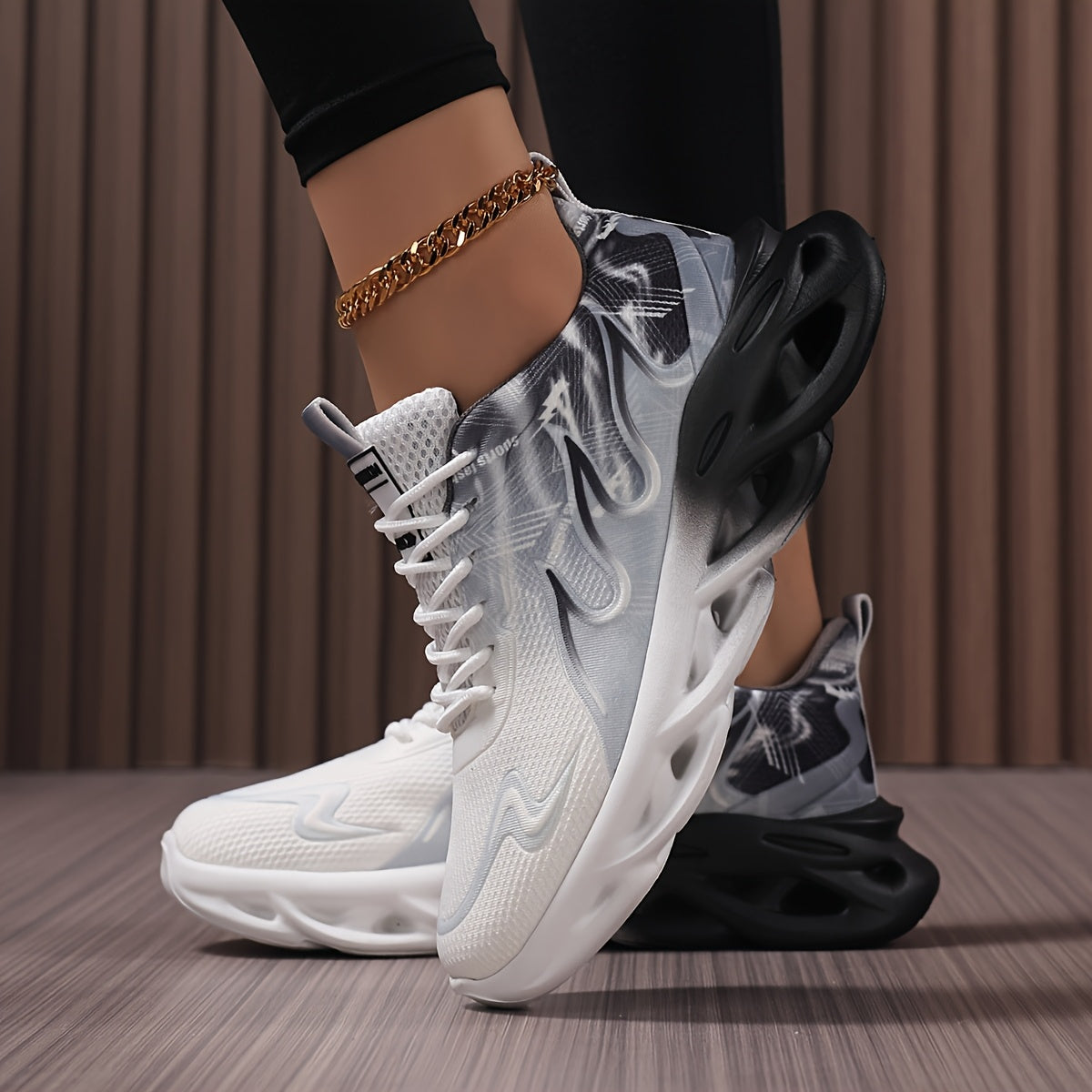 Breathable Lightweight Mesh Running Shoes for Men and Women with EVA Sole