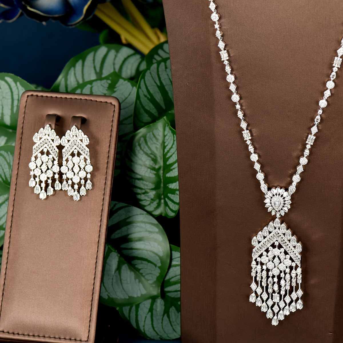 Women Zirconia Jewelry Set White Gold Plated Necklace and Earrings for Weddings and Parties