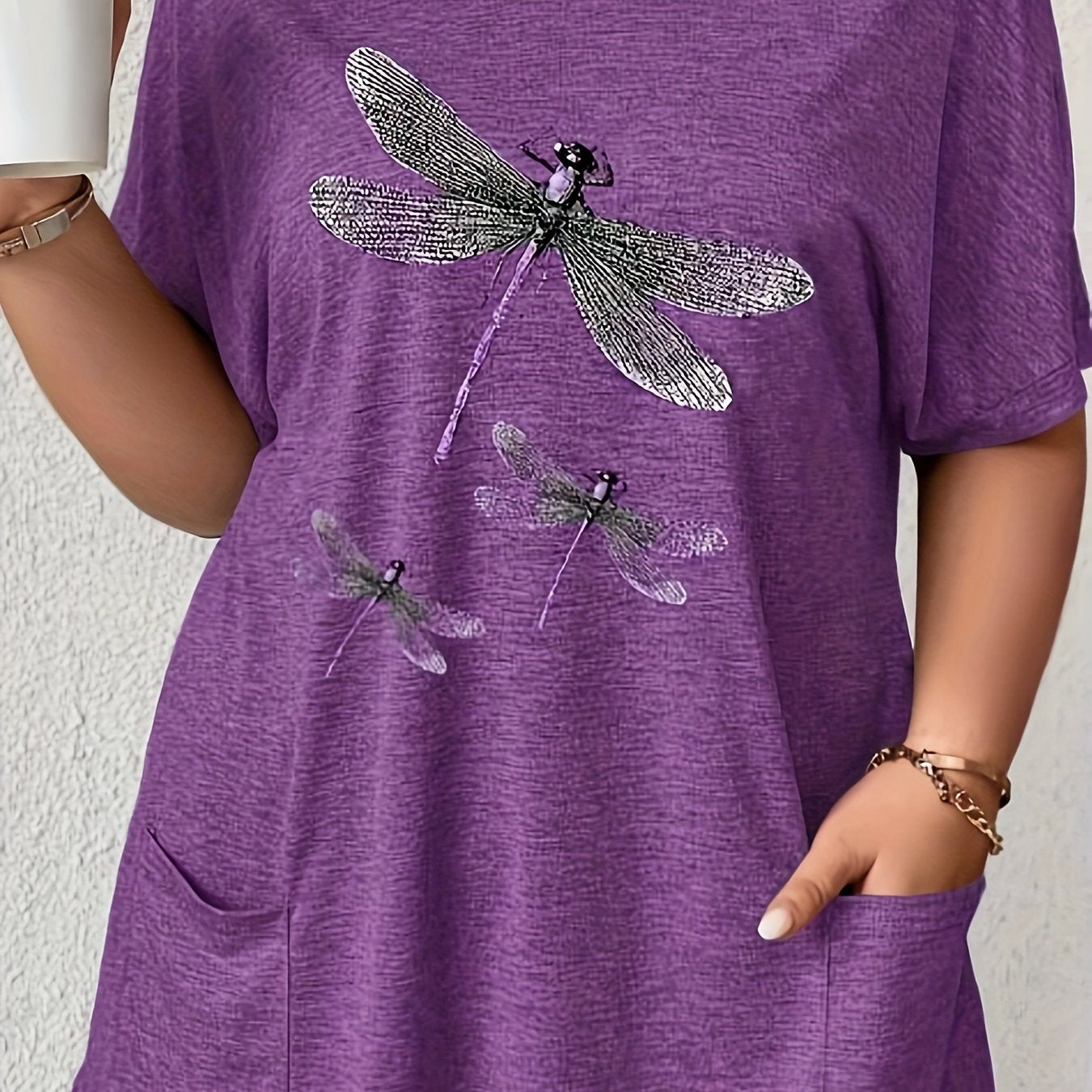 Plus Size Women's T-Shirt with Dragonfly Print Crew Neck Short Sleeves Pockets Polyester Blend