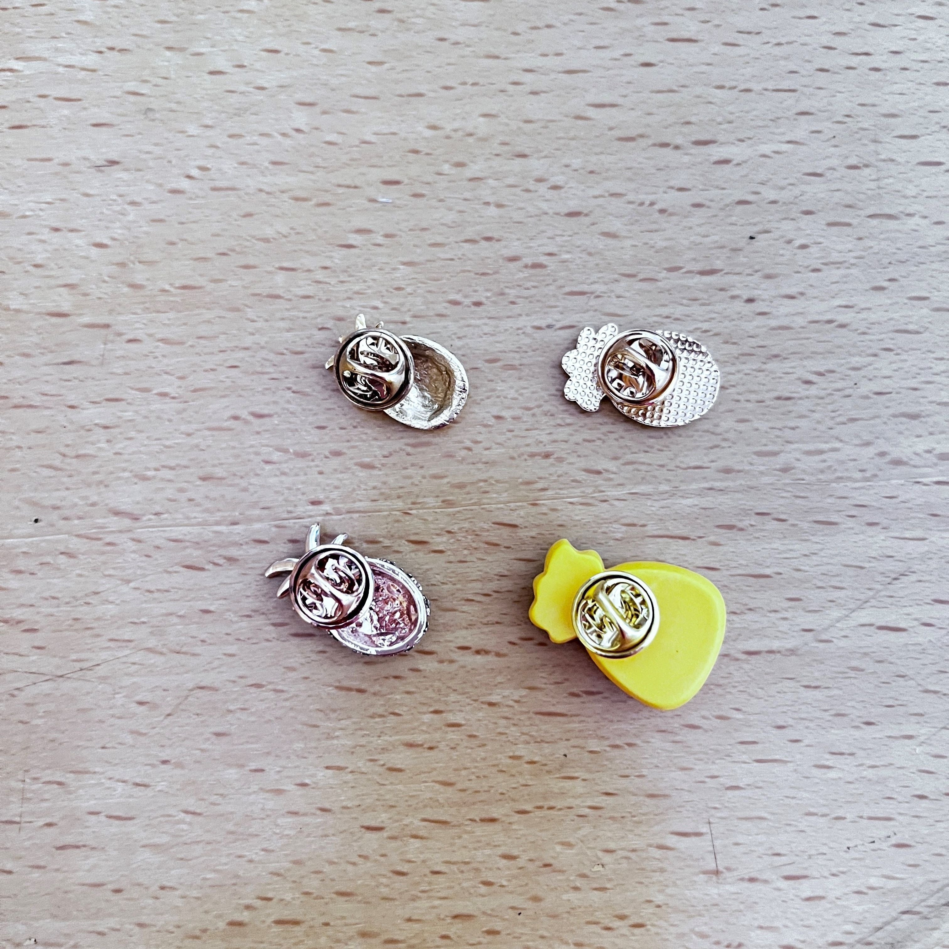 Cute Cartoon Pineapple Brooch Alloy Acrylic Plant Shape Jewelry for Women 3.05cm