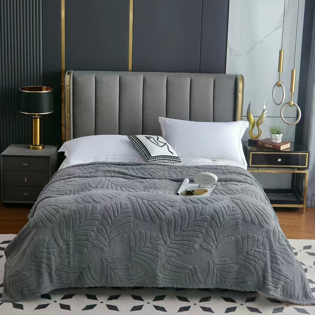 Fleece Throw Blanket White Plush Sofa Bed Cover All-Season Machine Washable