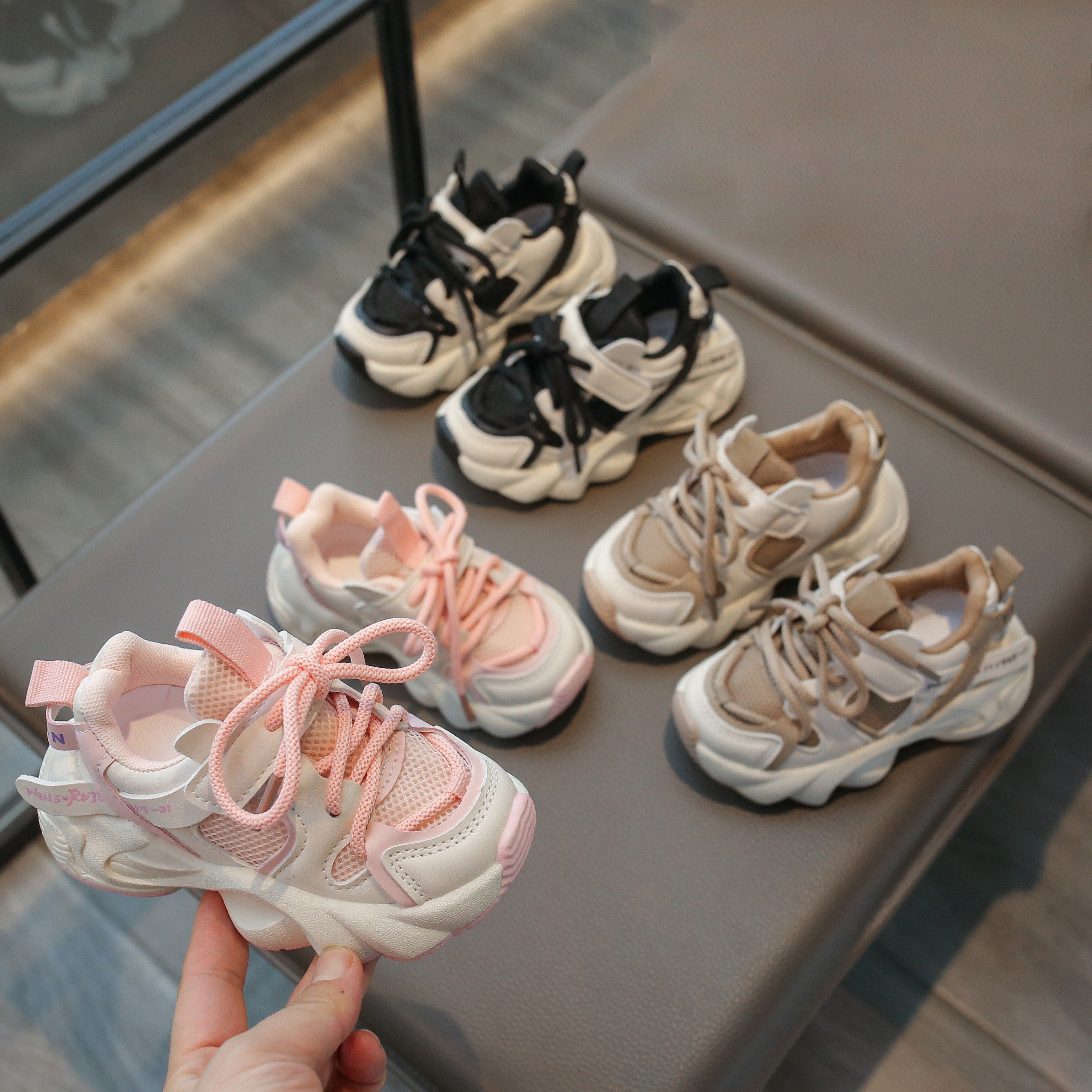 Girls Breathable Mesh Sneakers with Rubber Sole for Casual and Sports Use