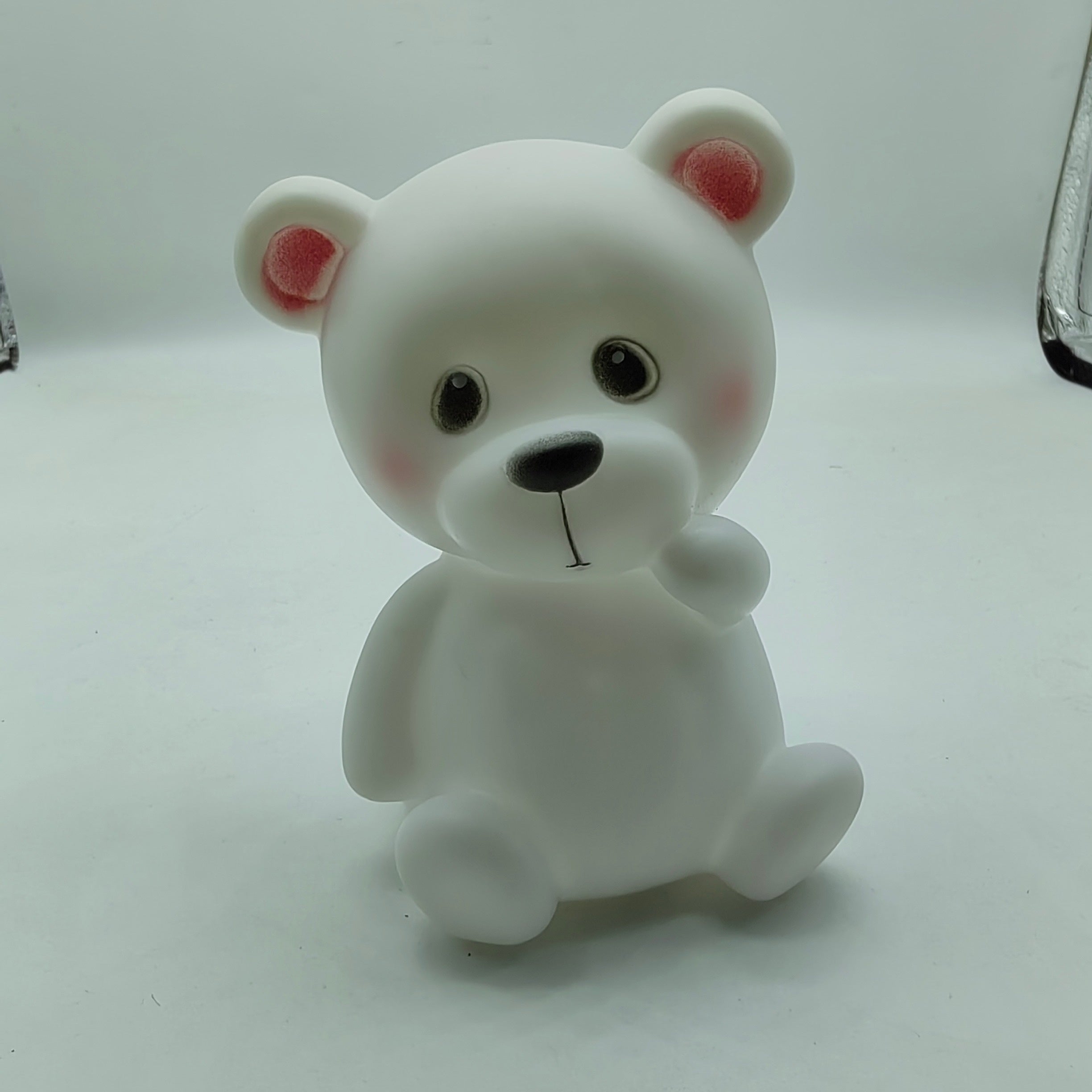 Luz nocturna de oso adorable para decorar la habitación de las niñas, lámpara de escritorio con batería