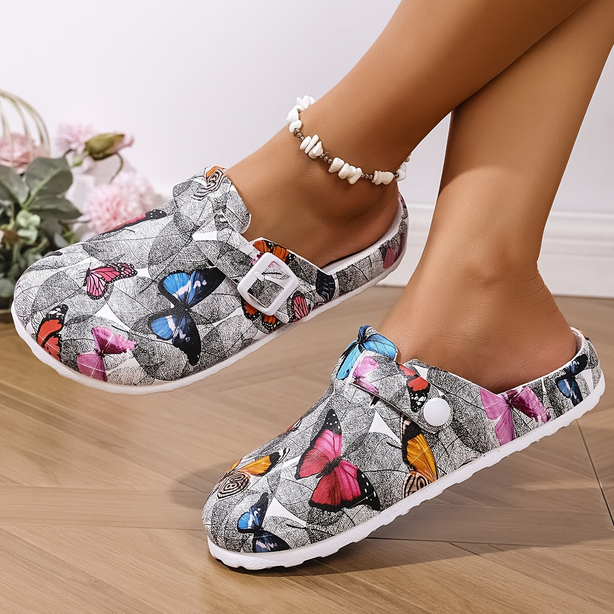 Women Butterfly Print Slip-On Mules Closed Toe Lightweight Comfortable Casual