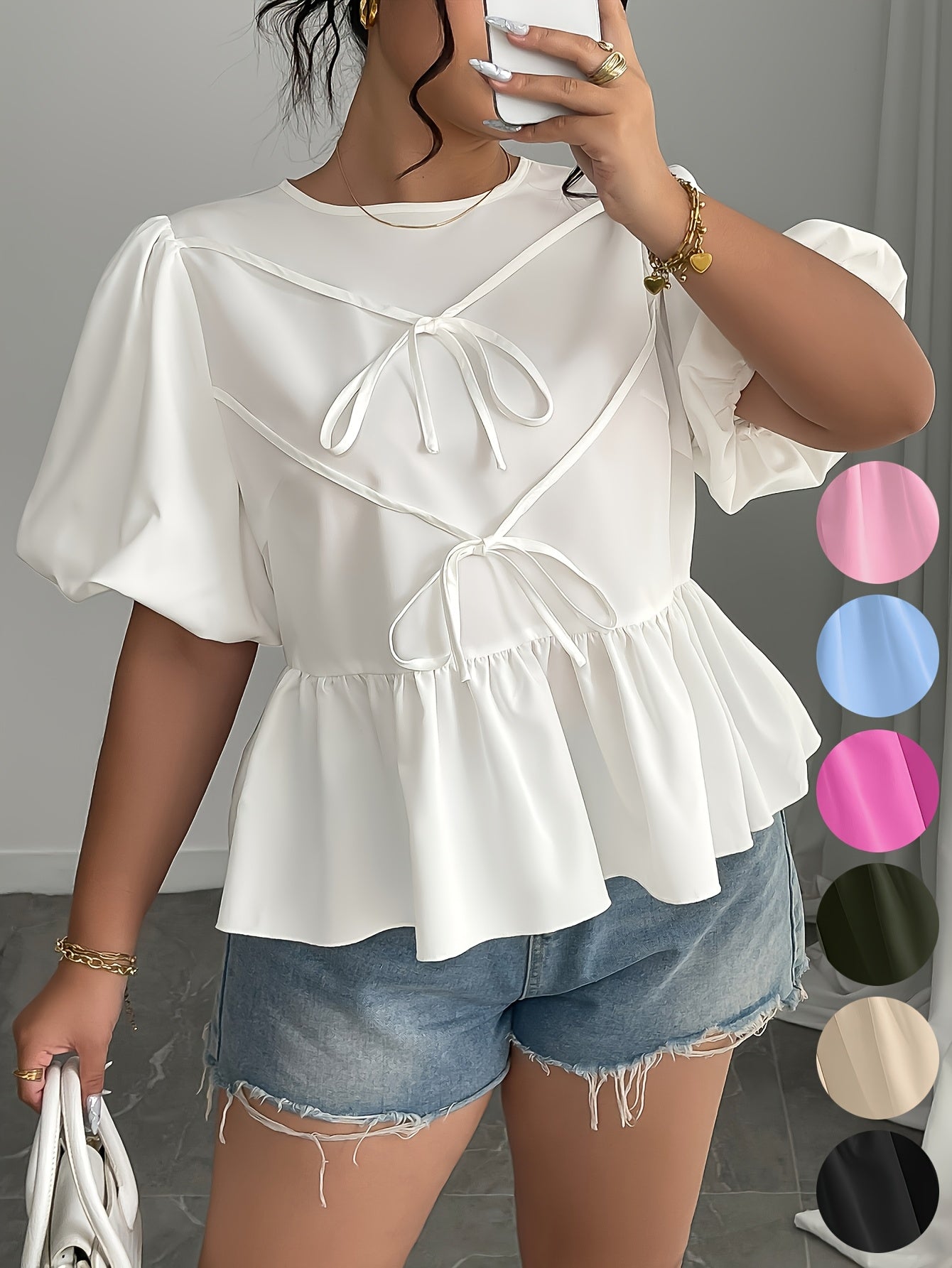 Plus o'lcham ayollar uchun kundalik bluzka, rufflesli etak, bog'lamli old qism, chiroyli shamlarga ega, bir xil rang