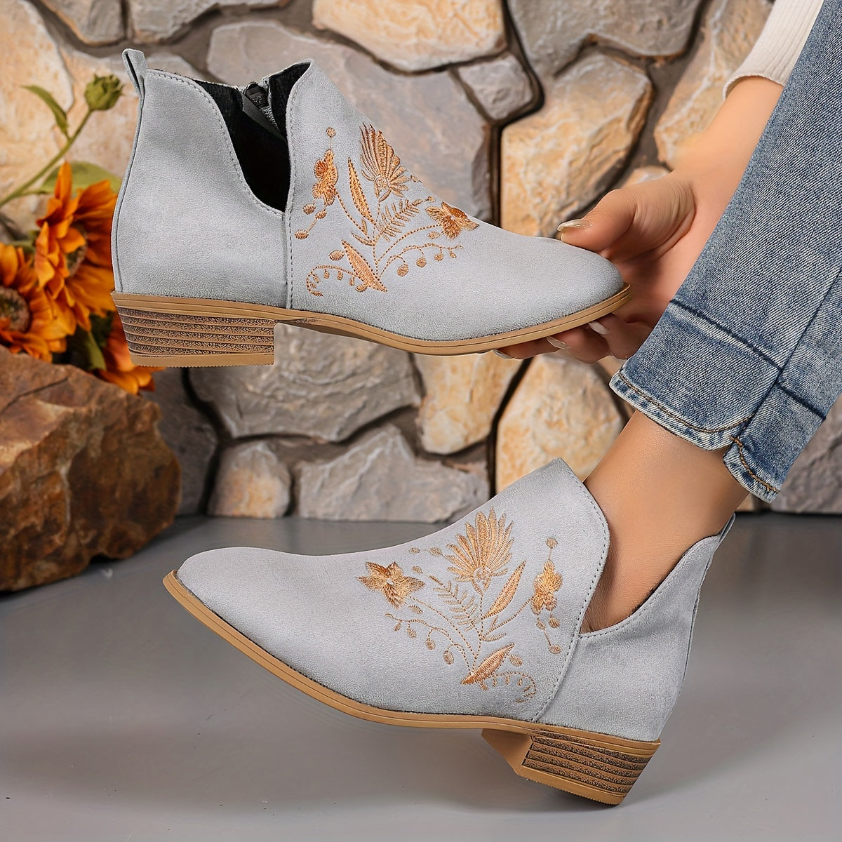Women's Embroidered Leather Point Toe Chunky Heel Boots with Side Zipper
