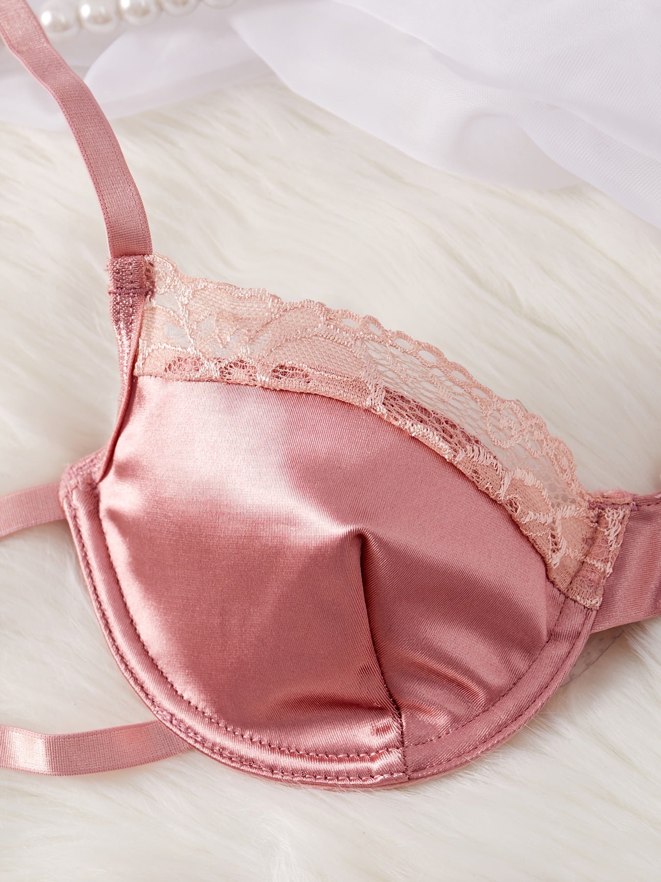 Распродажа Осень/Зима: Женский комплект кружевного бюстгальтера с thong, поясом для чулок и кольцами для ног