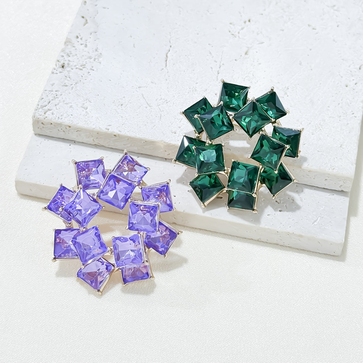 Vintage Style Rhinestone Brooch Pin with Irregular Shape and Glass Gemstone for Women's Dresses