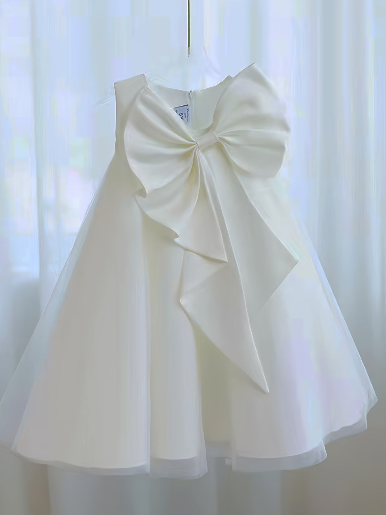 Girls Sleeveless Tulle Tutu Dress with Large Bow for Parties and Special Occasions