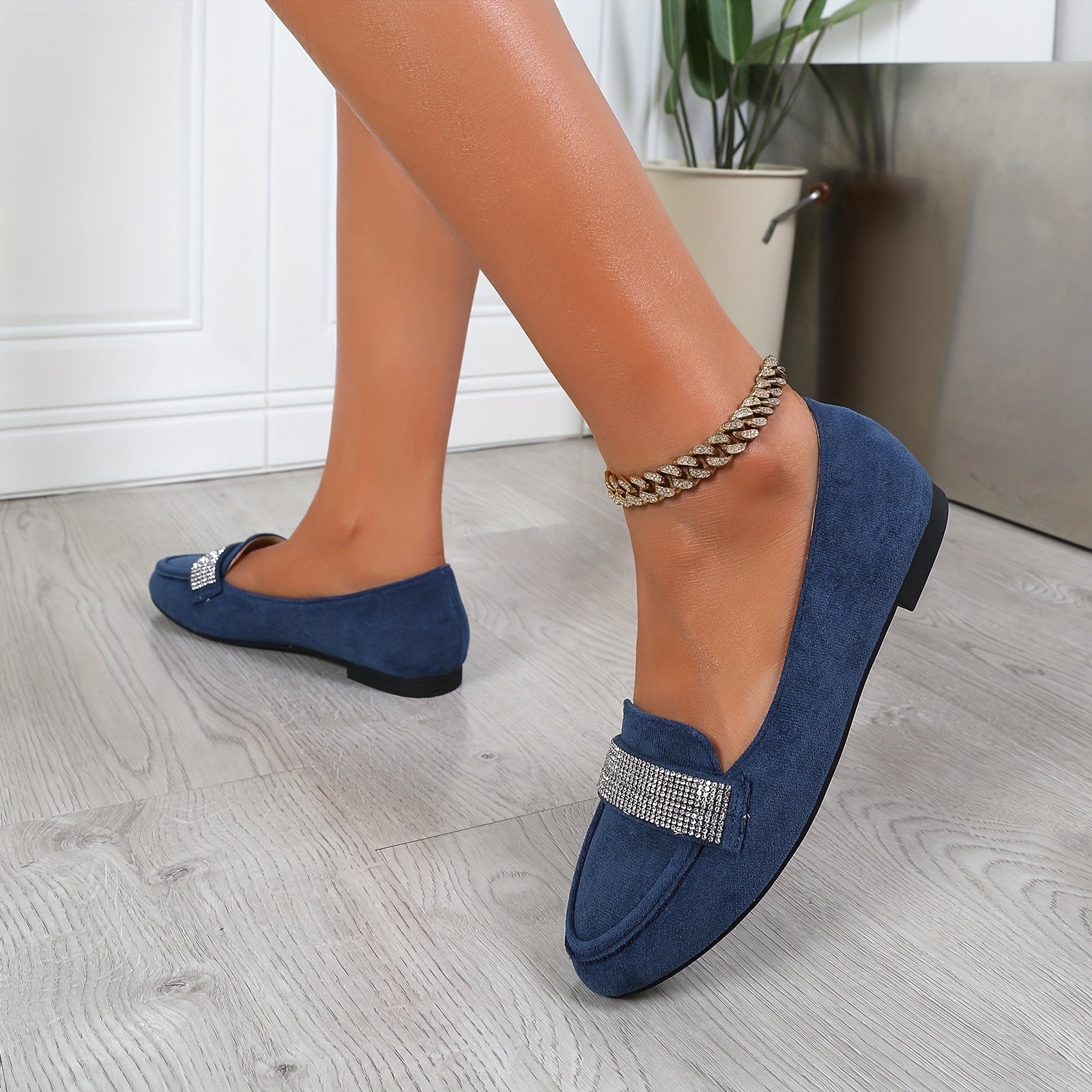 Women's Solid Color Rhinestone Flats with Breathable Fabric Slip-On Shoes