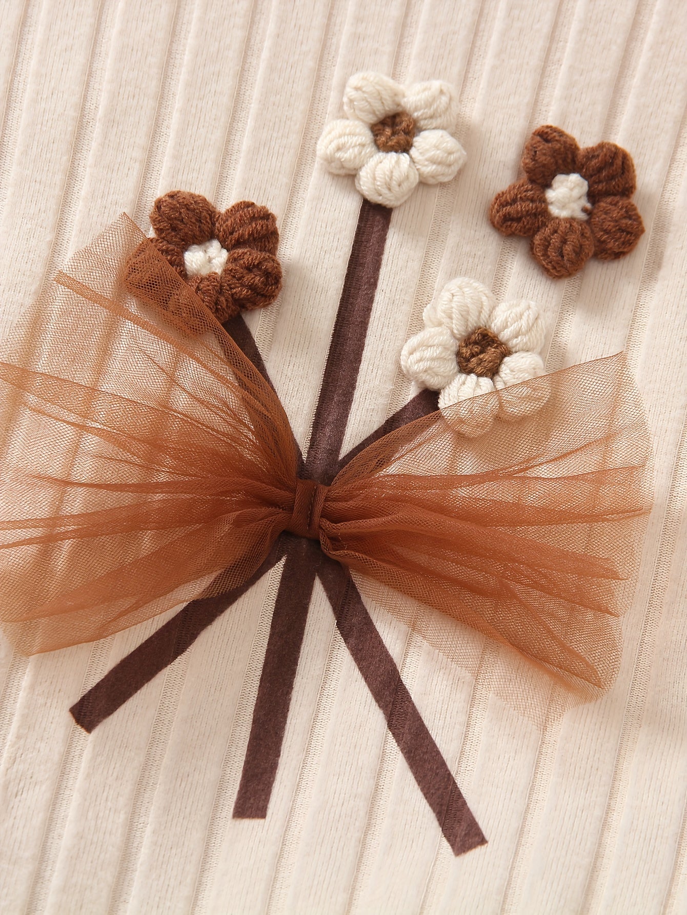 Women's Two-Piece Hooded Outfit with Floral Embroidery for Spring and Fall