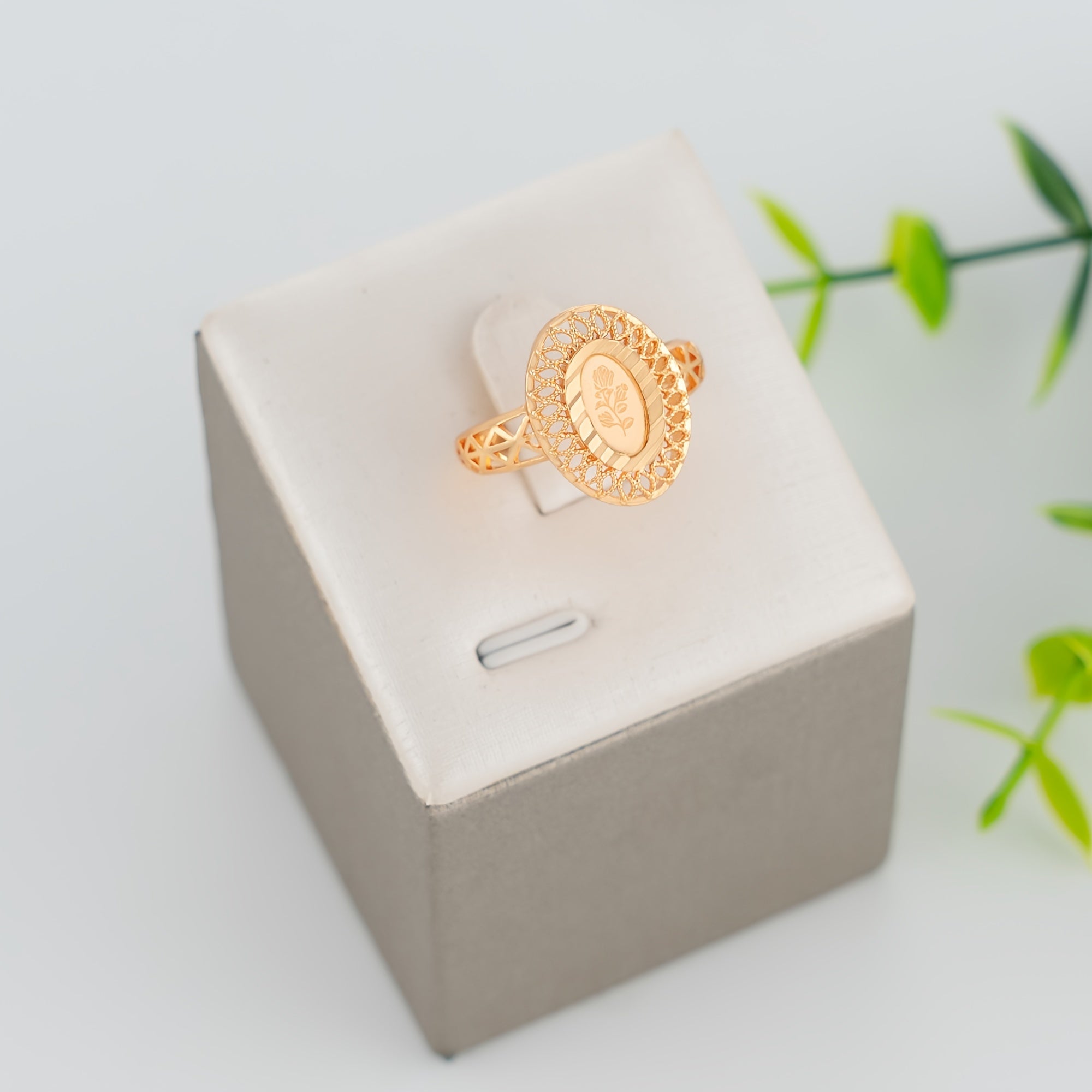 Изысканный набор ювелирных изделий с кисточками и розовым принтом в арабском стиле - изготовлен из высококачественной меди и прочного шампанского покрытия - идеальная коллекция для невест на свадьбы, банкеты и празднования Рамадана - включает 5 предметов.