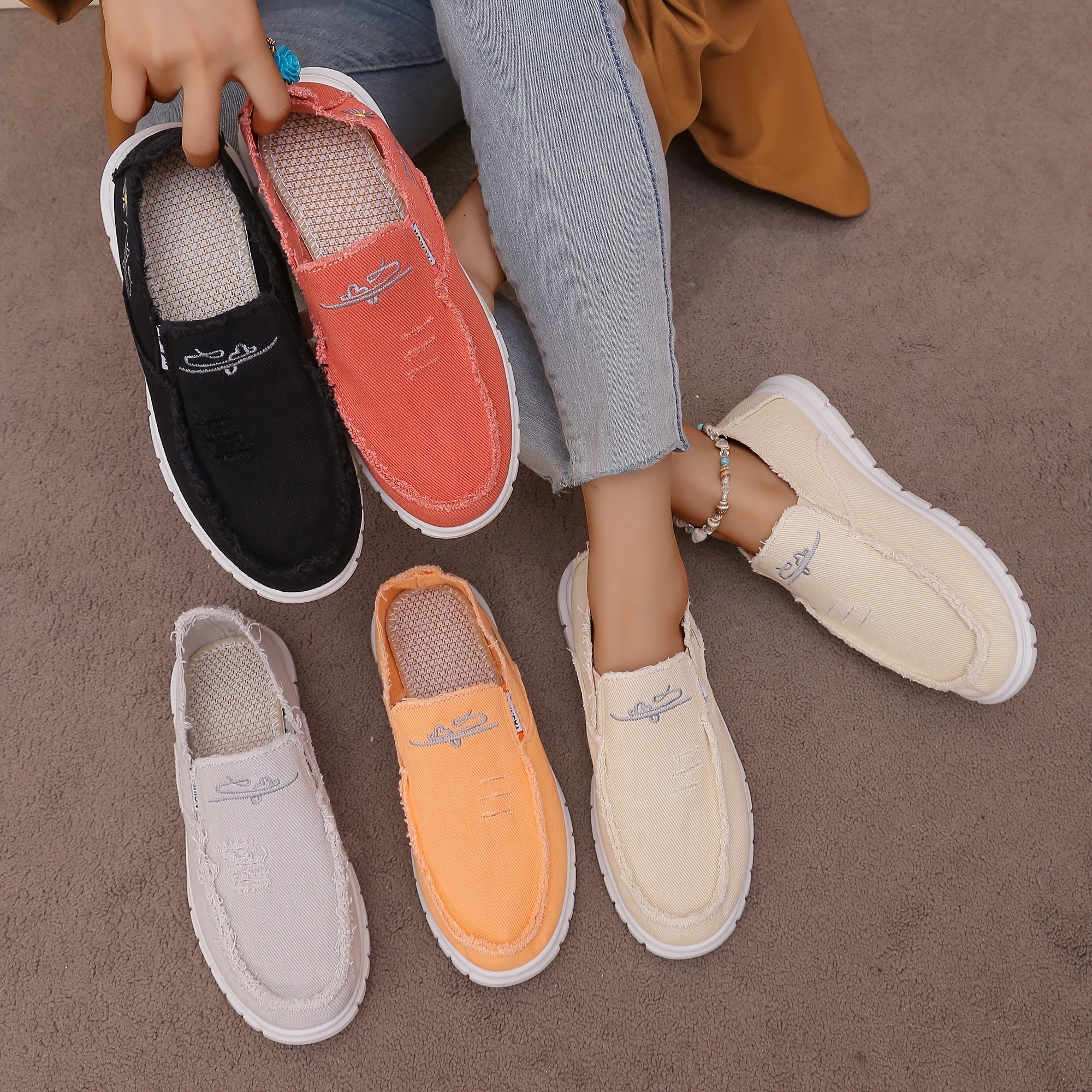 Ayollar uchun yopiladigan mokasinlar, sirpanmaydigan, yostiqlangan ichki qismi, barcha mavsum uchun kundalik poyabzal