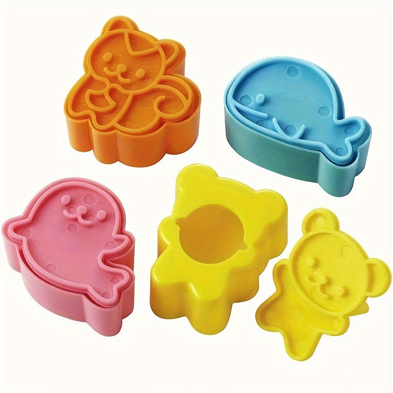 Set of 5 Plastic Sandwich Cutters with Animal Designs, Bread Knife, Baking Mold for Kids Bento Lunches