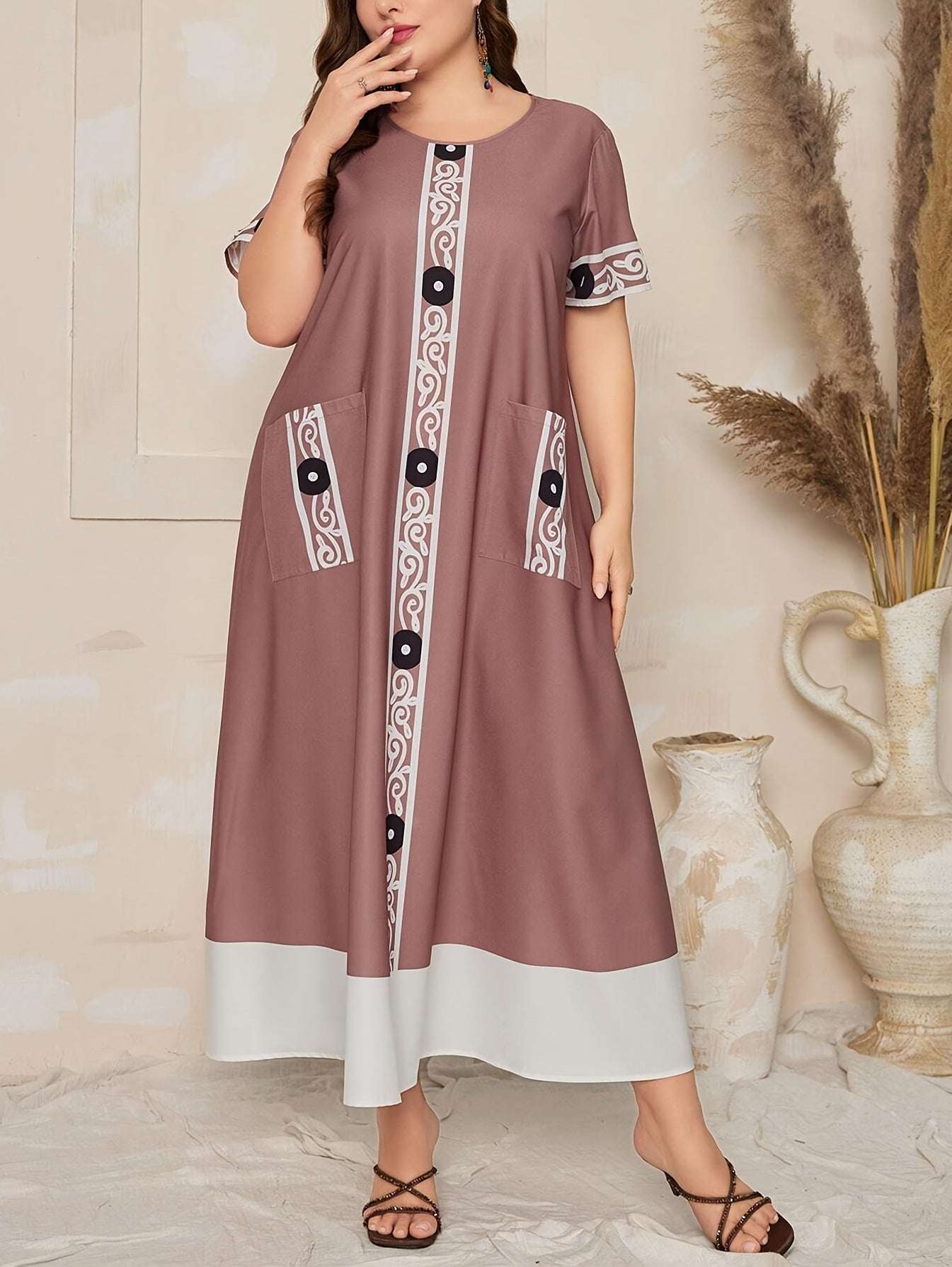 Rang-blokli bosma bo'lakli ko'ylak, ikki cho'ntak bilan, 100% polyester, mos keladigan, cho'zilmaydigan to'qilgan mato, barcha mavsumlar uchun ideal - Nafis kattalar o'lchamidagi moda.