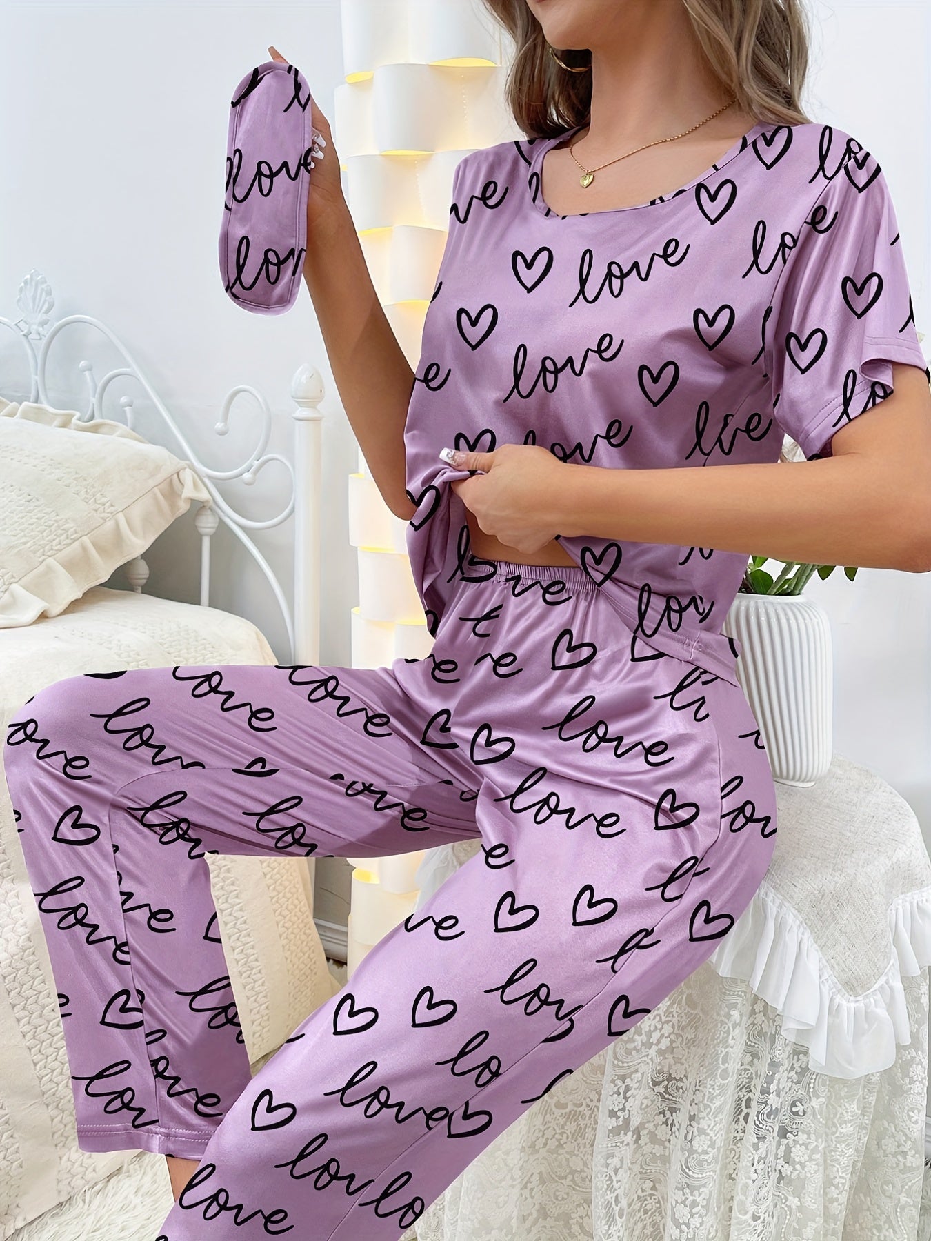 Women's Pink Heart Pattern Pajama Set with Short Sleeve Top and Long Pants