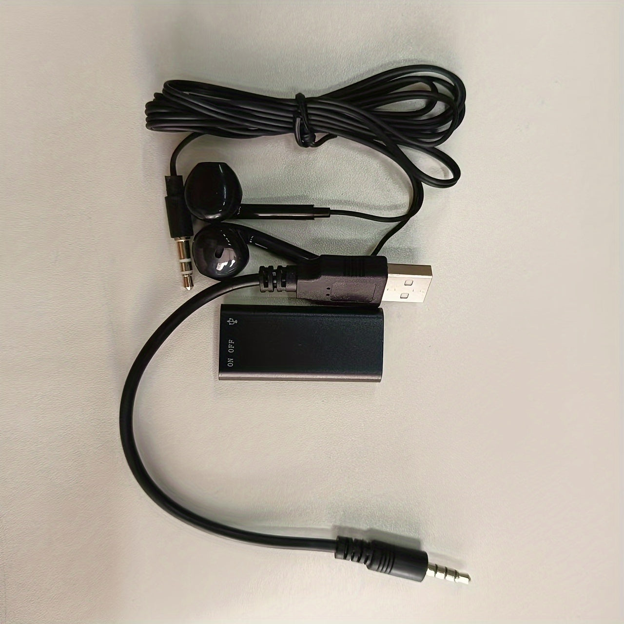 Портативная HD ручка для записи с функцией шумоподавления и объемом 8 ГБ, идеальна для деловых встреч.