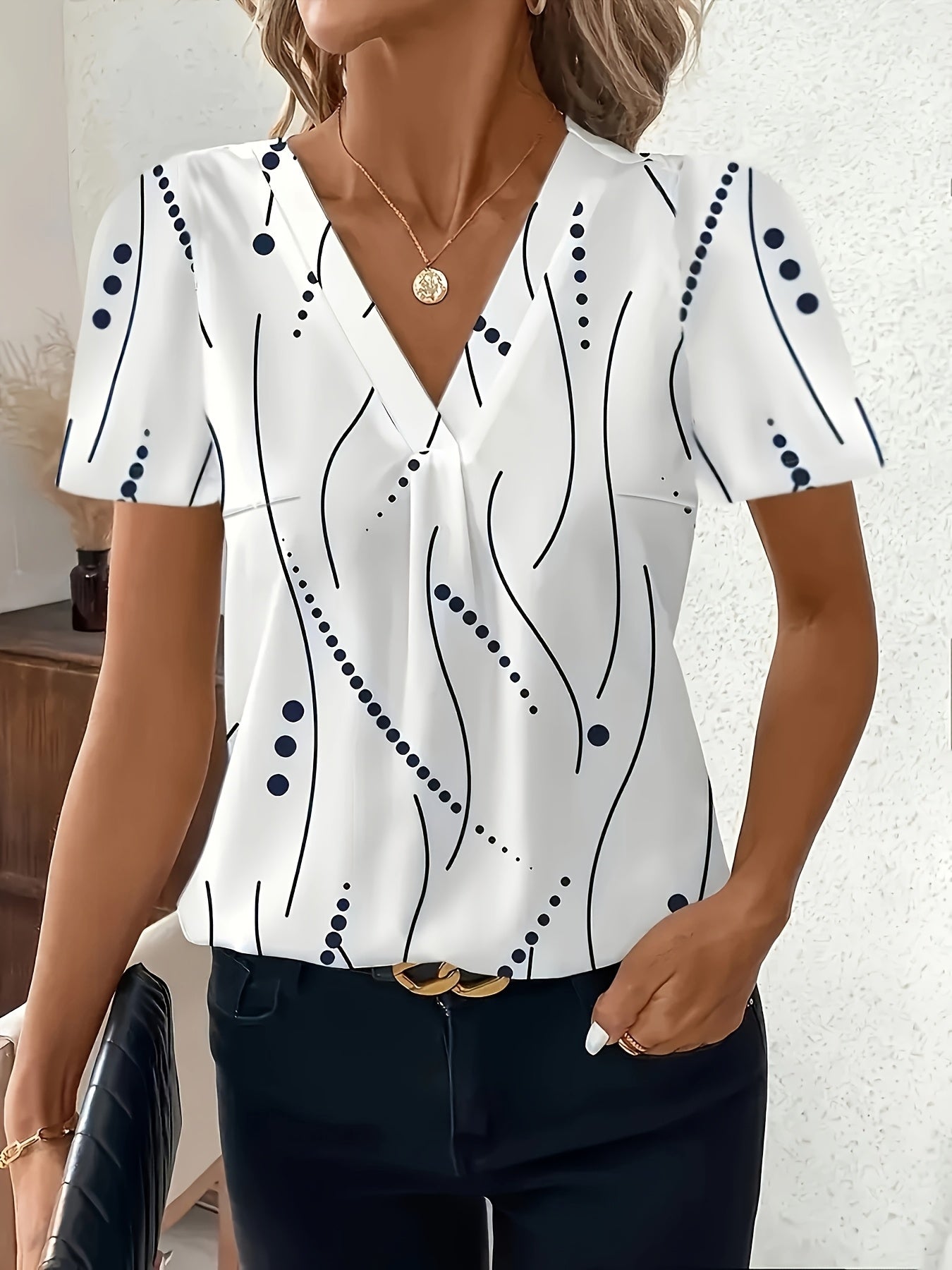 Women's V-Neck Blouse Lightweight Polyester Short Sleeve Pleated Summer Chic