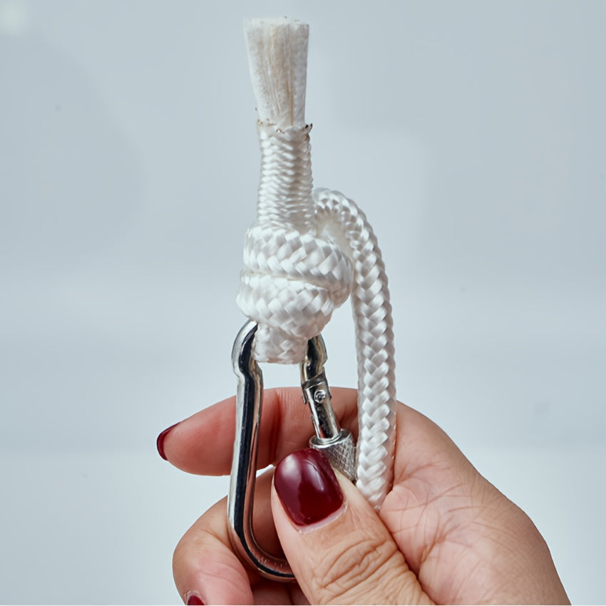 Mustahkam po'lat yadroga ega, mustahkam naylon kiyim ipi, oson o'rnatish uchun teshik ochmasdan, shamolga chidamli va sirpanmaydigan dizayn bilan, lagerda foydalanish uchun - uzunligi 1000 sm. Tabiatda kiyim osish uchun mukammal.