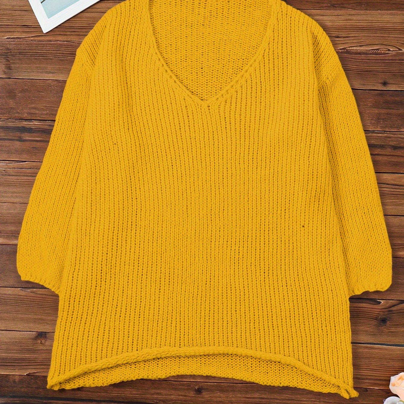 Women's Plus Size Casual V-Neck Oversized Sweater in Solid Color