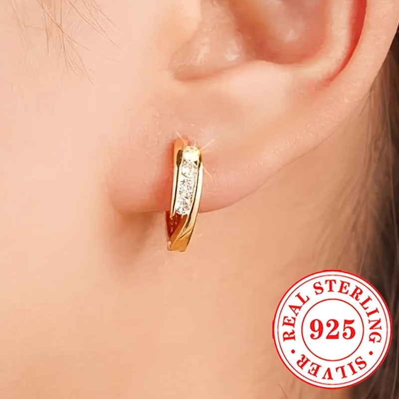 925 Sterling Silver dan yasalgan, porloq Kubik Zirkoniya bilan bezatilgan zamonaviy halqa bilakuzuklar - tasodifiy va rasmiy tadbirlar uchun ideal, aprel oyida tug'ilganlar uchun ajoyib.