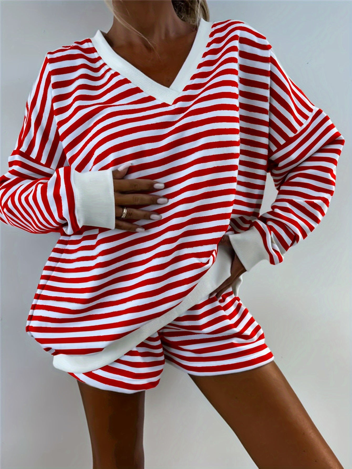 Women's Striped Lounge Set Long Sleeve V-Neck Shorts Casual Fall Wear