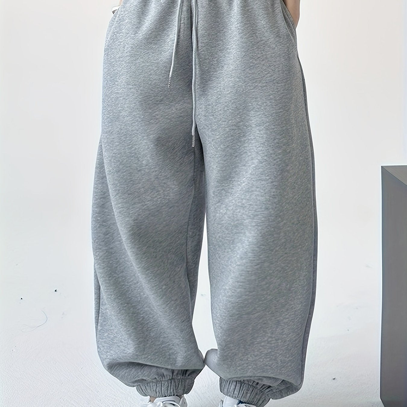 Women's Loose Sweatpants with Drawstring Waist for Fall Winter Solid Color