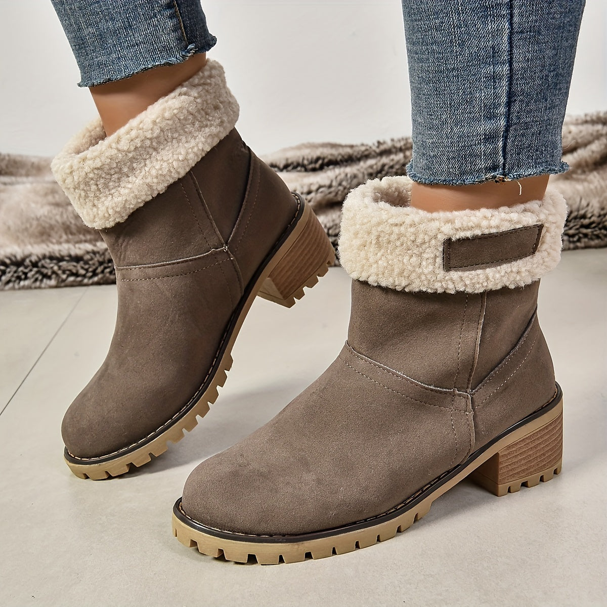 Women's Plush-Lined Chunky Heel Ankle Boots Solid Color Slip-On Winter Booties
