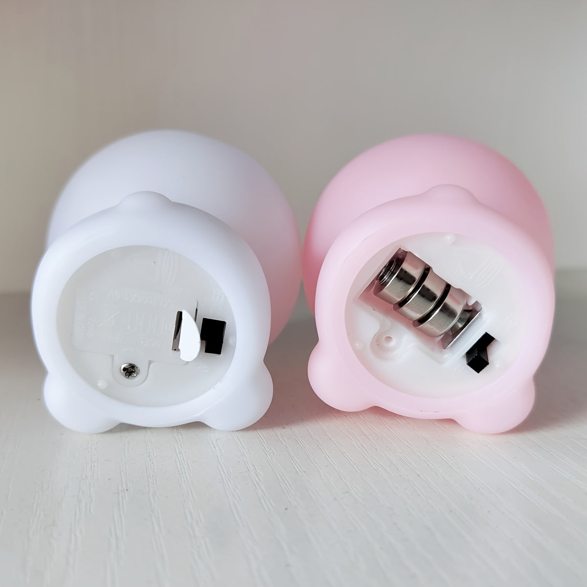 Big Head Rabbit LED Desk Lamp for Bedrooms and Outdoor Use with Replaceable Batteries