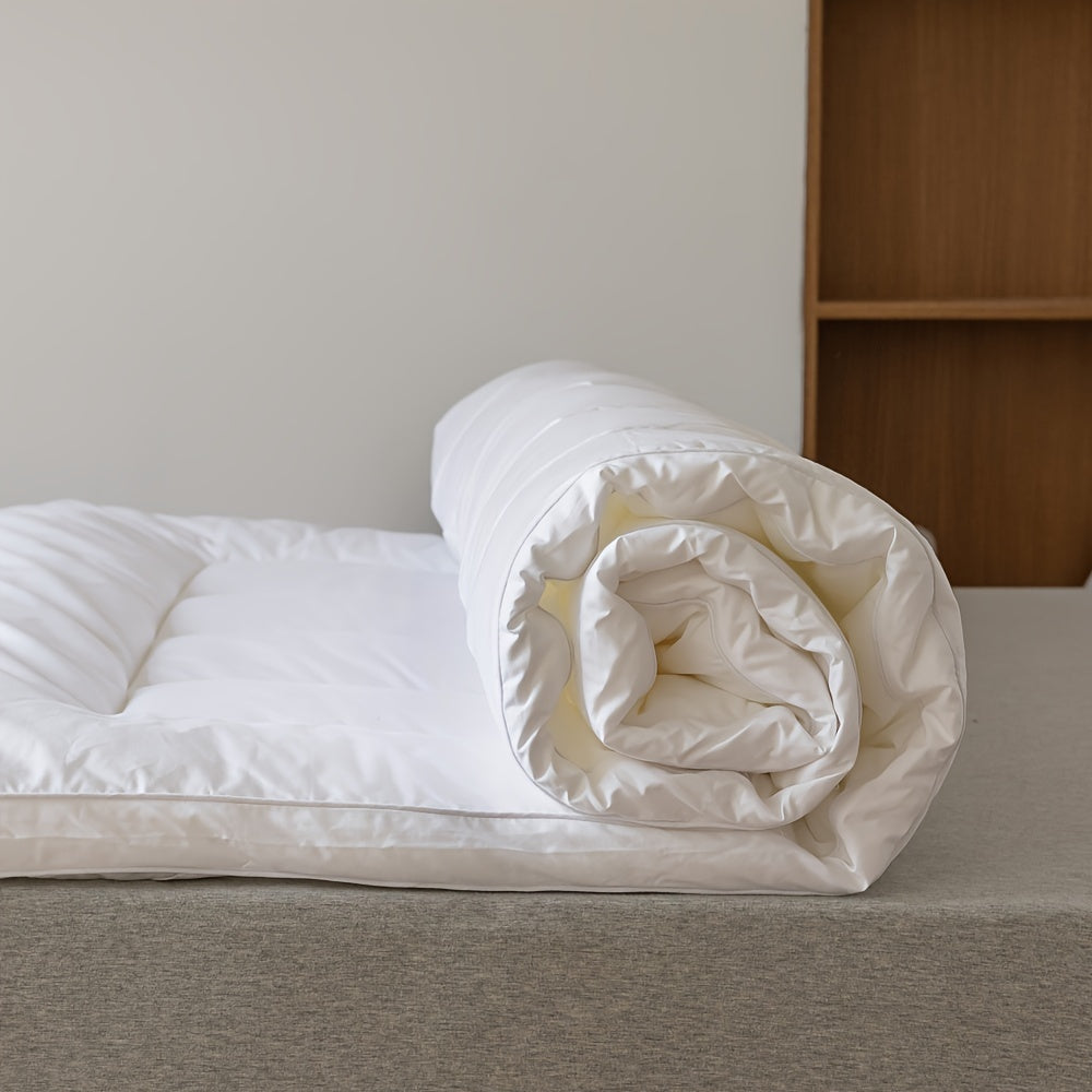 Full Size Mattress Protector Thin Down Alternative Breathable All Seasons
