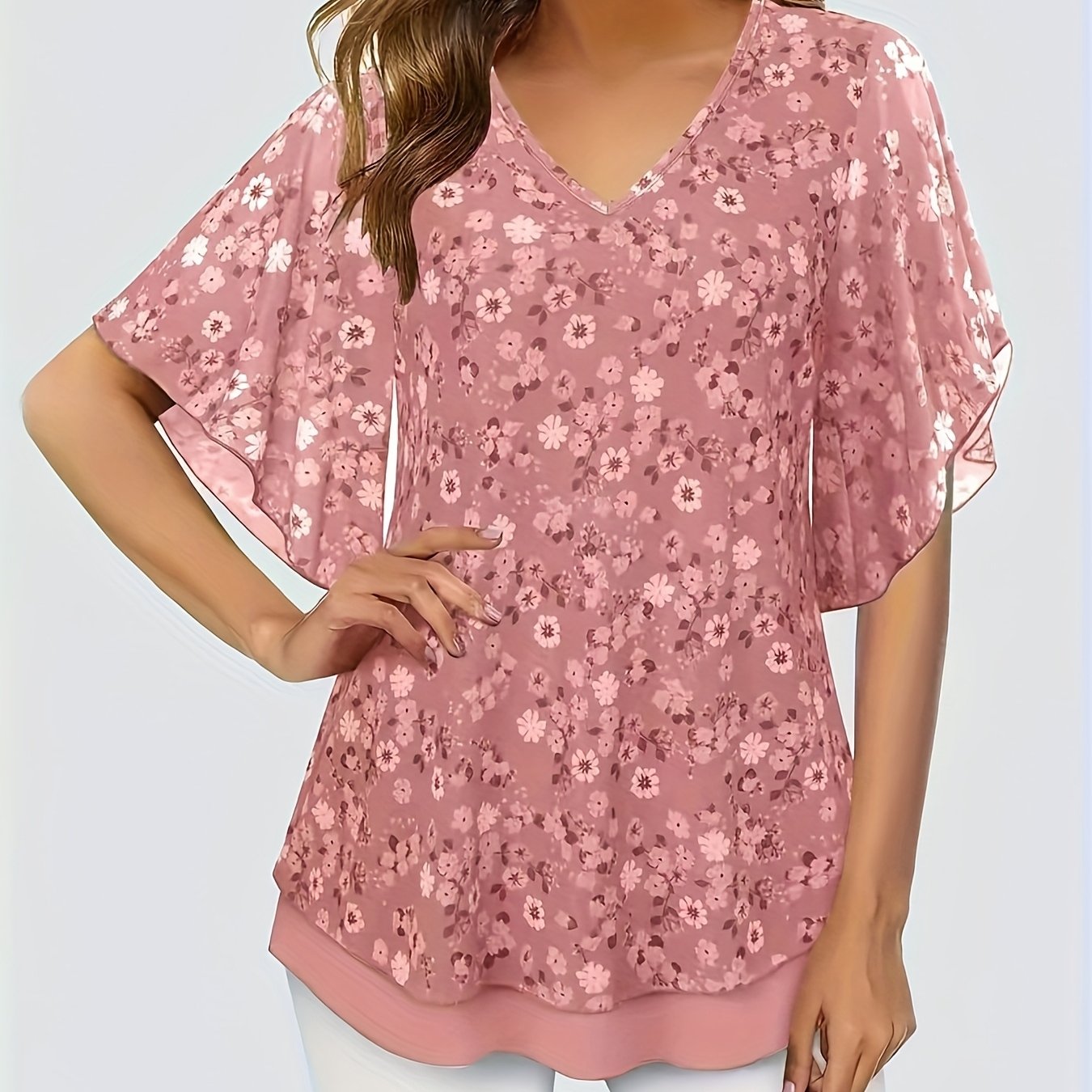 Women's Plus Size Floral V-Neck Short Sleeve Blouse Lightweight Spring Top