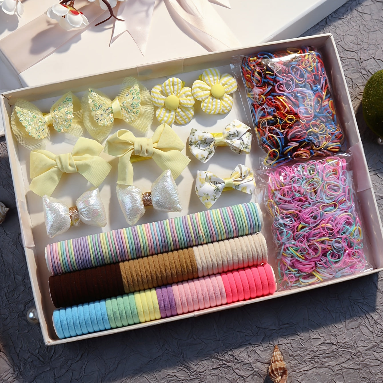 Set of 2160 Hair Ties Headbands and Clips for Women Casual Decoration