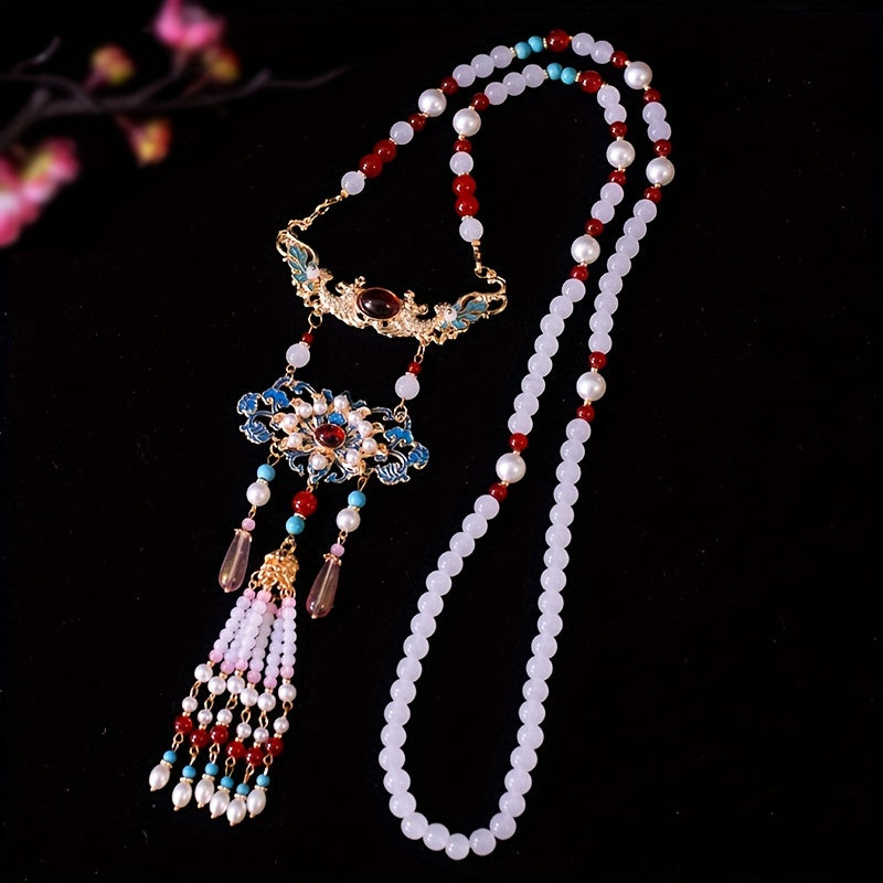 Yangi, nafis marvarid bilaguzuk, tassel va pendant bilan, an'anaviy Xitoy uslubida ishlab chiqilgan. Bayram tadbirlari va har kuni kiyish uchun mukammal.