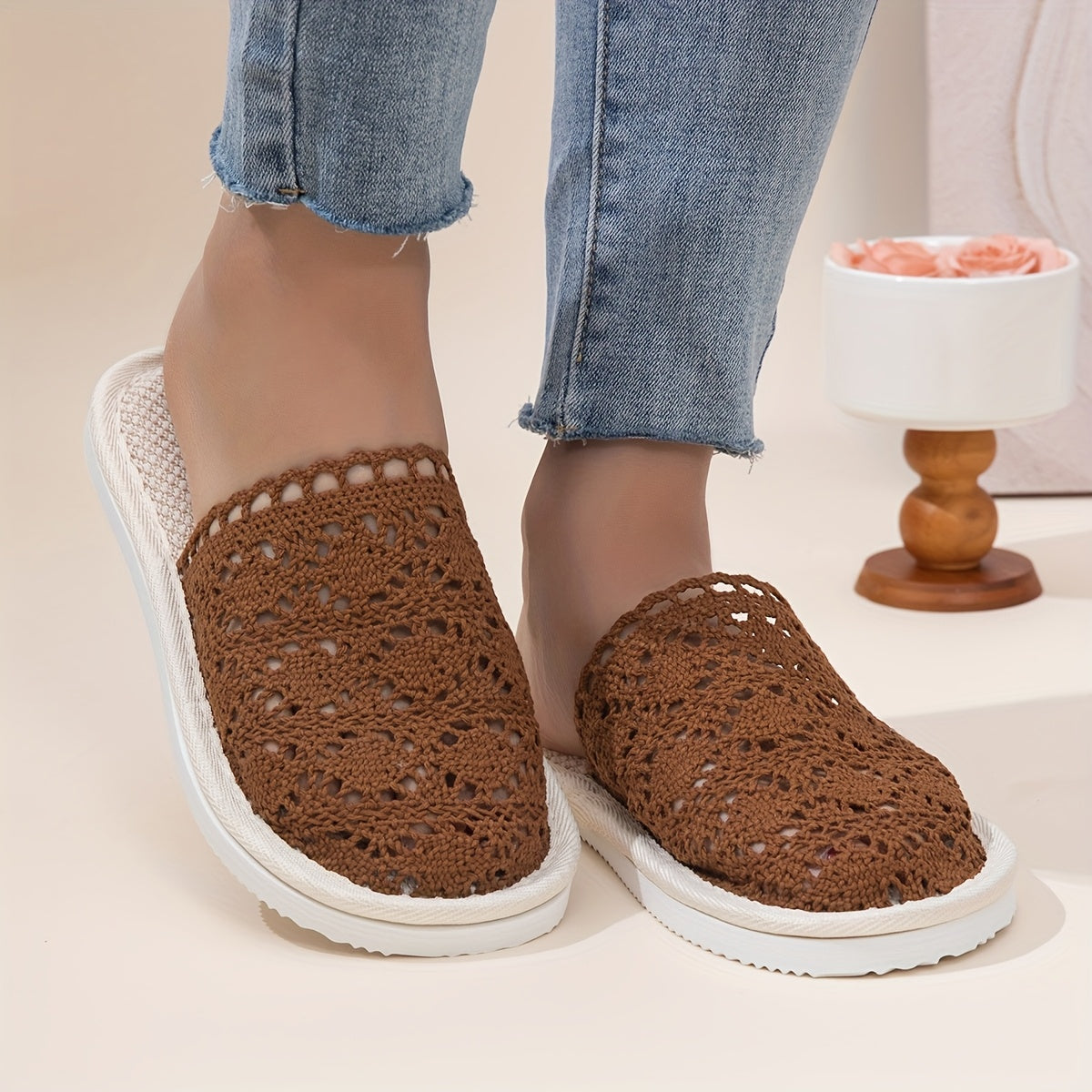 Ayollar uchun oson kiyinadigan nafas oluvchi ichki chanoq poyabzallari, yumshoq tag bilan, turli ranglarda