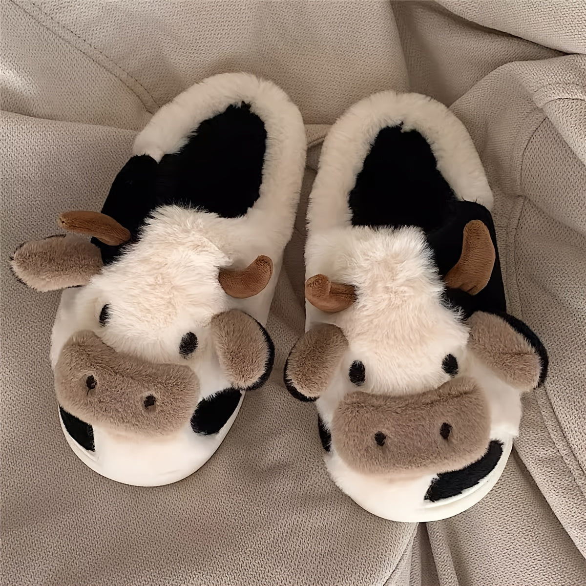 Unisex Cow Slippers Indoor Warm Plush All-Season Cozy Shoes