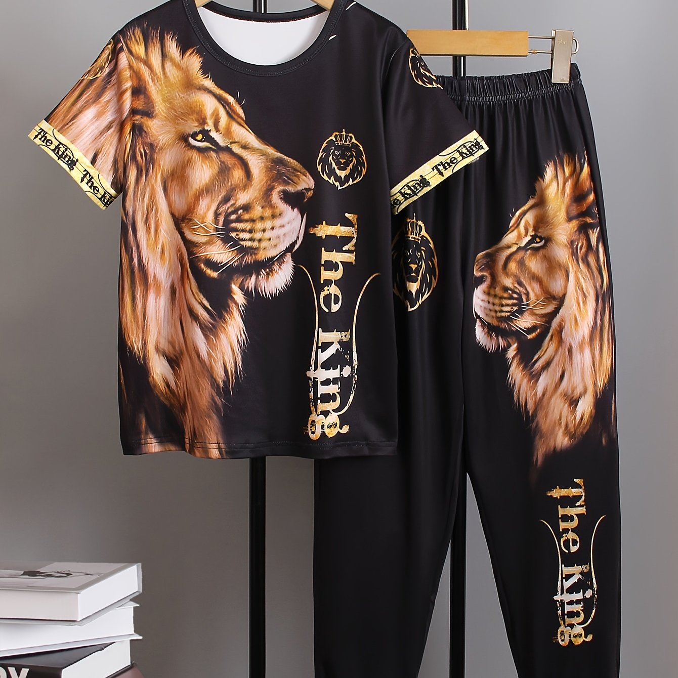 Boys Casual Two-Piece Suit with Lion Pattern for Outdoor Activities