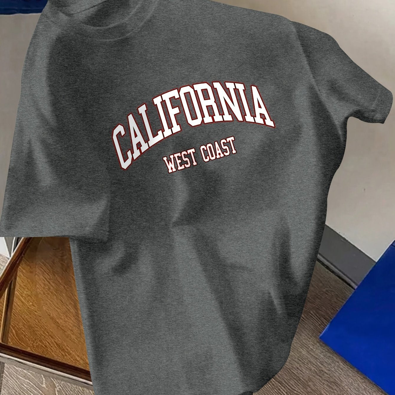 Kaliforniya Grafik Print Erkaklar uchun Yoz va Bahor Tashqi Kiymish uchun Qisqa Yengli T-shirti.