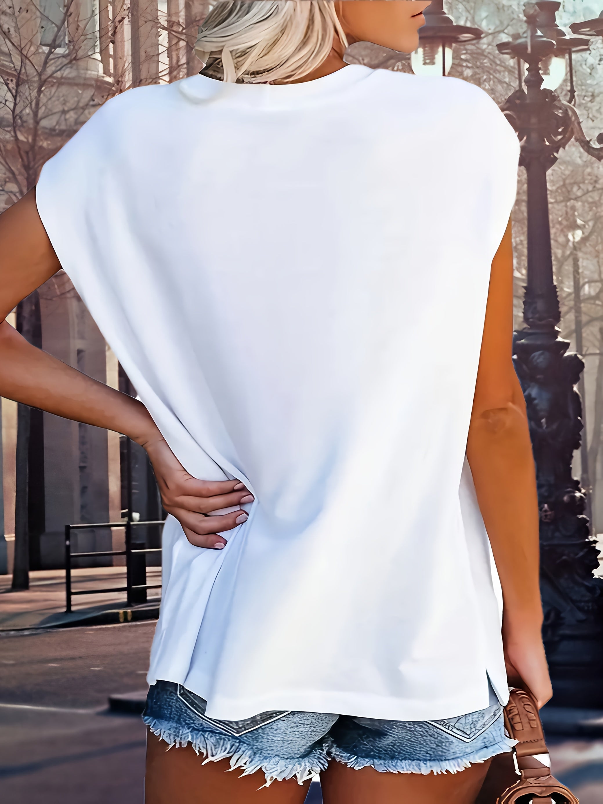 Plus Size Women's Short Sleeve Top with Pockets Casual Chic Solid Color