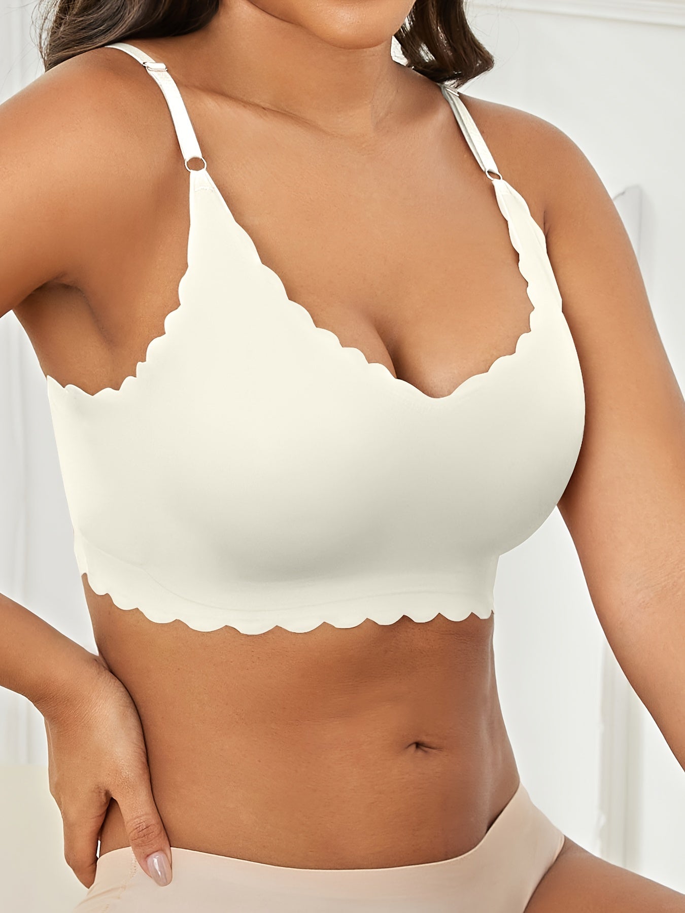 Women's Plus Size Wireless Seamless V-Neck Bra with Adjustable Straps