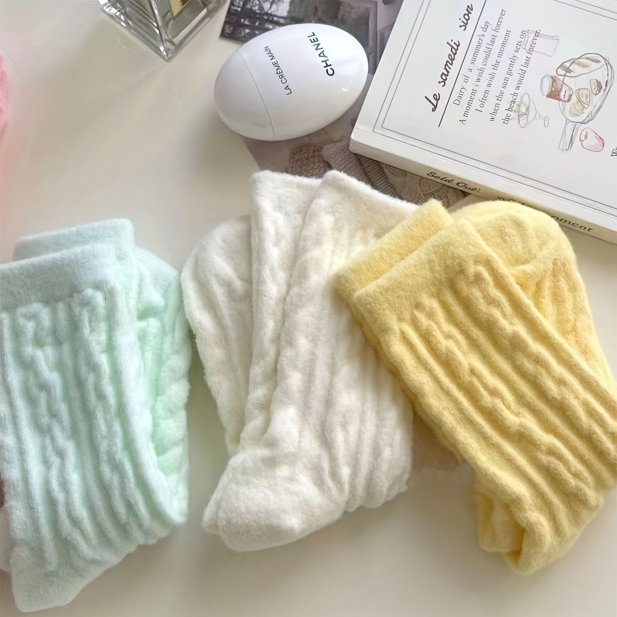 Women's Fuzzy Knit Socks 5 Pairs Mid-Calf Solid Color Polyester Spandex